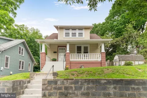 3108 Bunker Hill Rd, Mount Rainier, MD 20712