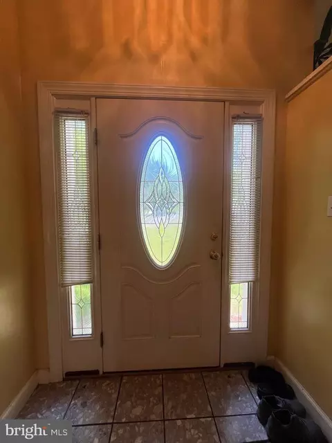 Entry Way - 7001 Kepner Ct, Lanham, MD 20706 photo 4 of 6