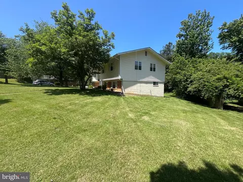 Exterior - 7001 Kepner Ct, Lanham, MD 20706 photo 8 of 16
