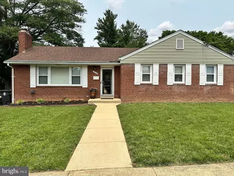 2010 Jameson St, Temple Hills, MD 20748