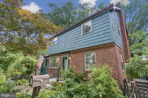 5835 Dewey St, Cheverly, MD 20785