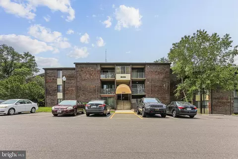 7810 Hanover Pkwy #204, Greenbelt, MD 20770