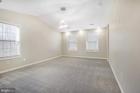 Living - 8524 Schultz Rd, Clinton, MD 20735 photo 8 of 9