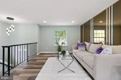 Living - 1207 Blithe Ct, Marlboro, MD 20774 photo 2 of 3