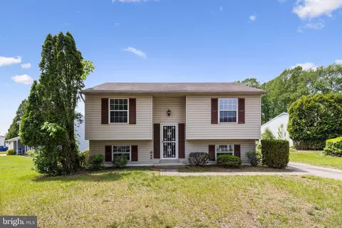 1207 Blithe Ct, Marlboro, MD 20774