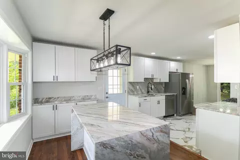 7009 Wood Thrush Dr, Lanham, MD 20706 photo 7