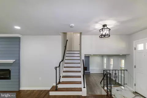7009 Wood Thrush Dr, Lanham, MD 20706 photo 17