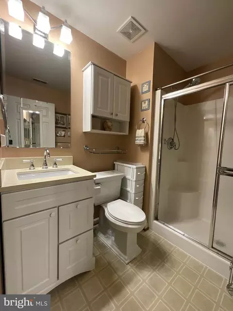 Bath - 7324 Summerwind Cir, Laurel, MD 20707 photo 2 of 3