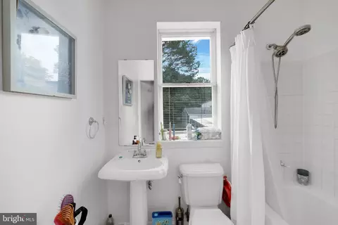 Bath - 8904 Hickory Hill Ave, Lanham, MD 20706 photo 1 of 1