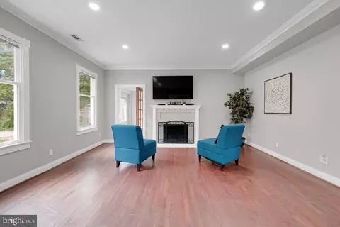Living - 8904 Hickory Hill Ave, Lanham, MD 20706 photo 2 of 3