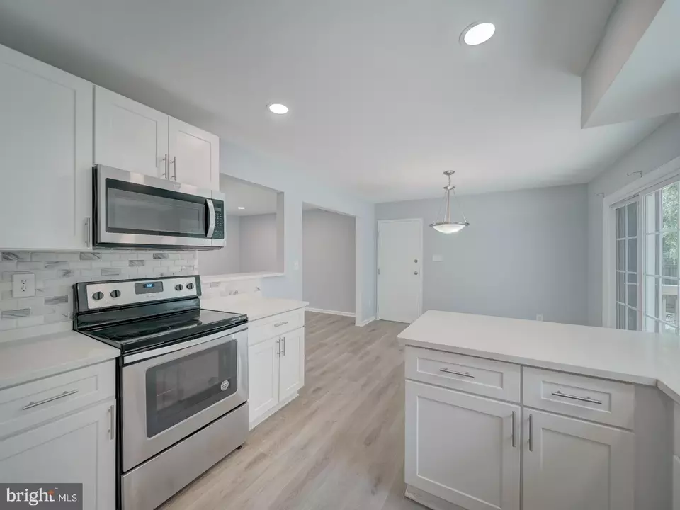 Kitchen - 7207 Robin Hood Dr, Marlboro, MD 20772 photo 5 of 5