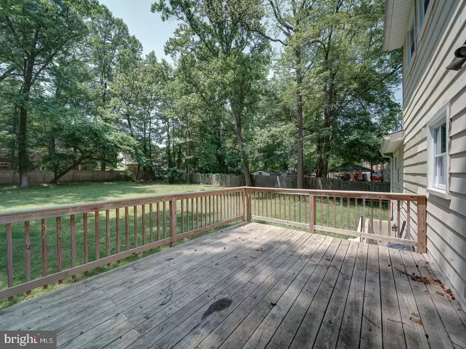 Exterior - 7207 Robin Hood Dr, Marlboro, MD 20772 photo 7 of 7