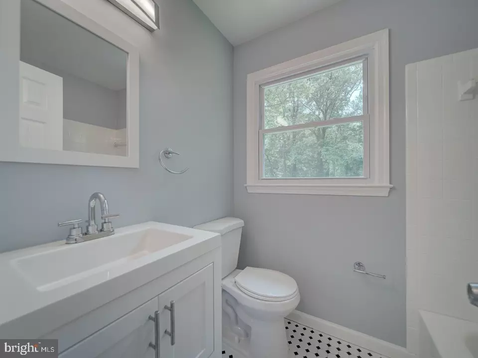 Bath - 7207 Robin Hood Dr, Marlboro, MD 20772 photo 2 of 3