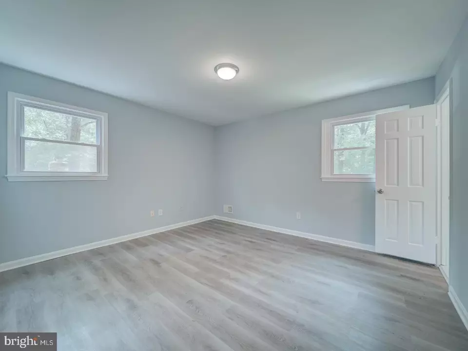 Bedroom - 7207 Robin Hood Dr, Marlboro, MD 20772 photo 8 of 10
