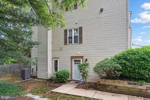 7100 Cipriano Springs Dr, Lanham, MD 20706