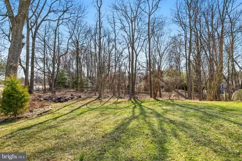 10011 Treetop Ln, Lanham, MD 20706 photo 45