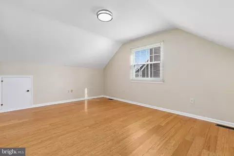 10011 Treetop Ln, Lanham, MD 20706 photo 27