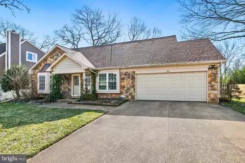 10011 Treetop Ln, Lanham, MD 20706 photo 46