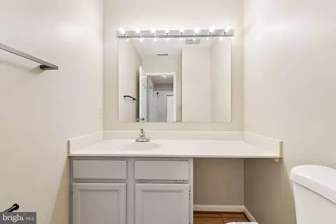 10011 Treetop Ln, Lanham, MD 20706 photo 35