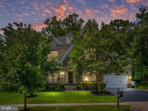 7245 Windsor Ln, College Park, MD 20742