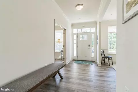 Entry Way - 8604 Cedar Chase Dr, Clinton, MD 20735 photo 8 of 21