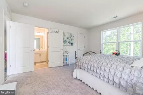 Bedroom - 8604 Cedar Chase Dr, Clinton, MD 20735 photo 8 of 8