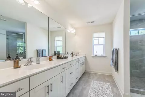 Entry Way - 8604 Cedar Chase Dr, Clinton, MD 20735 photo 16 of 21