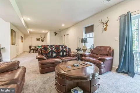 Entry Way - 8604 Cedar Chase Dr, Clinton, MD 20735 photo 5 of 21