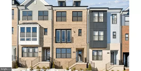 5108 Rosie Oliver St, Bowie, MD 20715