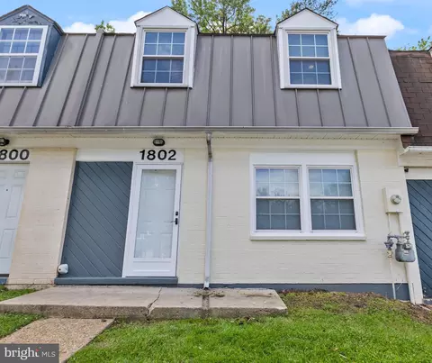 1802 Village Grn #D-97, Landover, MD 20785