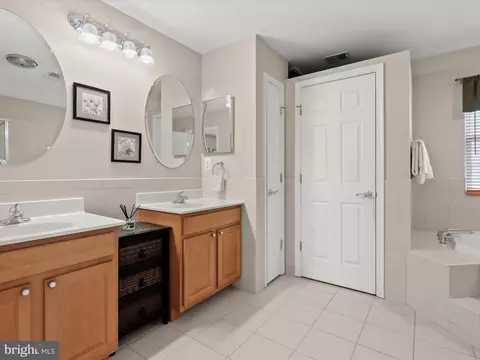 7213 Greenspring Ln, Lanham, MD 20706 photo 28