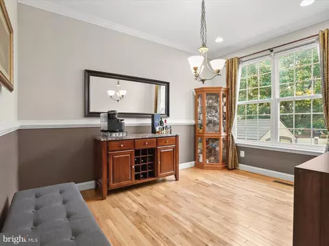 7213 Greenspring Ln, Lanham, MD 20706 photo 8
