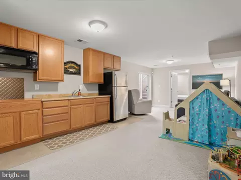 7213 Greenspring Ln, Lanham, MD 20706 photo 37