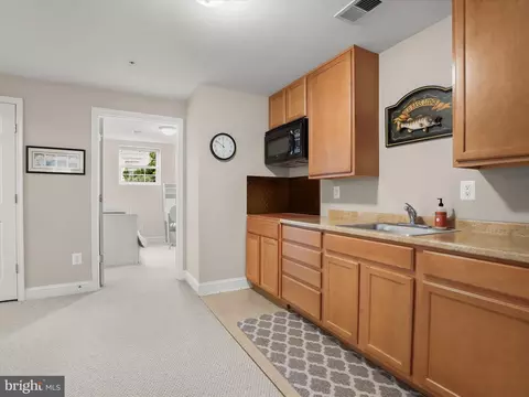 7213 Greenspring Ln, Lanham, MD 20706 photo 38