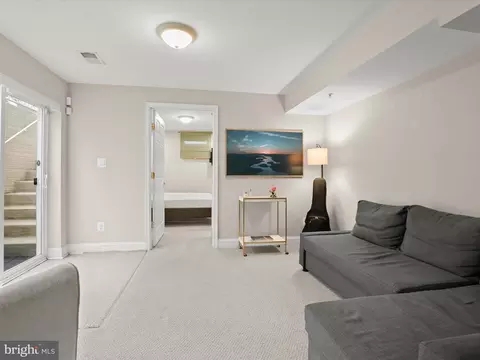 7213 Greenspring Ln, Lanham, MD 20706 photo 39