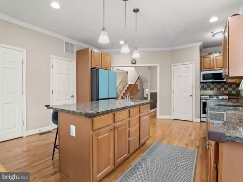 7213 Greenspring Ln, Lanham, MD 20706 photo 14