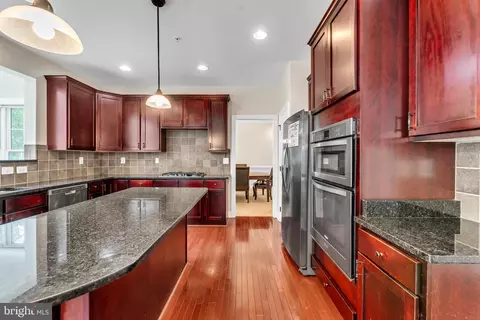 3913 Rolling Paddock Dr, Marlboro, MD 20772 photo 4