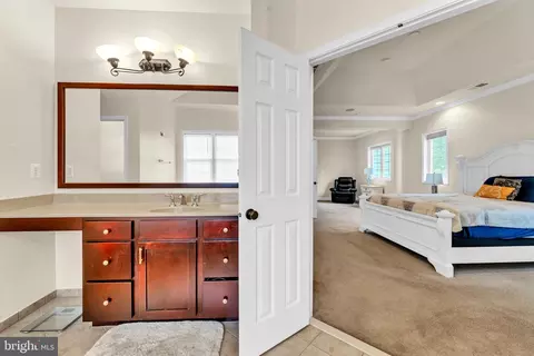 3913 Rolling Paddock Dr, Marlboro, MD 20772 photo 32