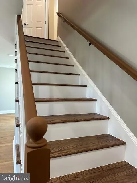 Entry Way - 109 Brashears St, Laurel, MD 20707 photo 3 of 10