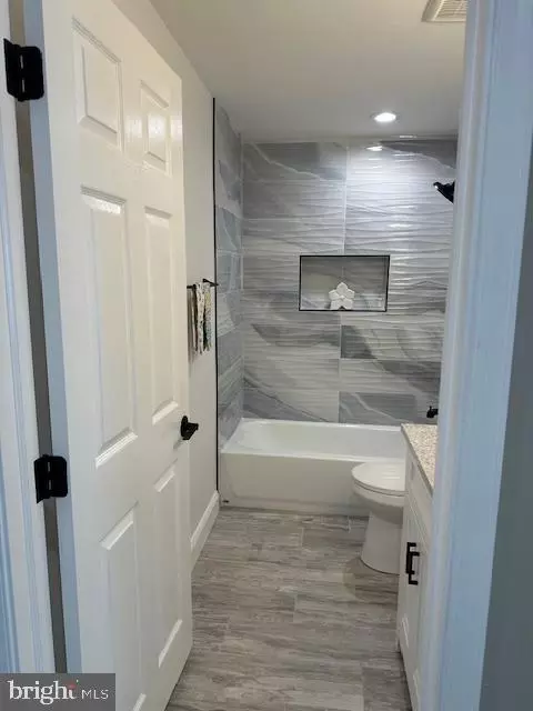 Entry Way - 109 Brashears St, Laurel, MD 20707 photo 1 of 10