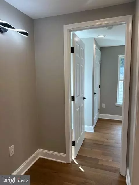 Entry Way - 109 Brashears St, Laurel, MD 20707 photo 5 of 10