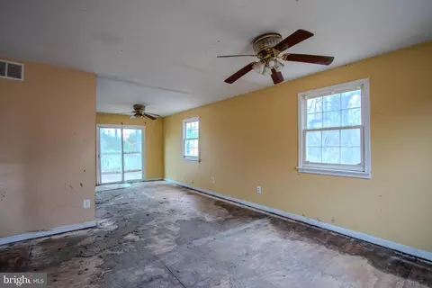 Living - 12707 Duckettown Rd, Laurel, MD 20708 photo 1 of 3