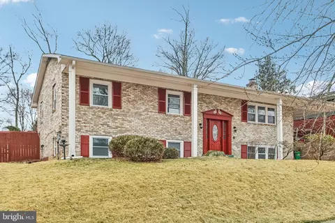12816 Pine Tree Ln, Fort Washington, MD 20744