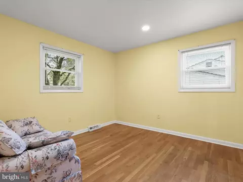 Bedroom - 7018 96th Pl, Lanham, MD 20706 photo 3 of 4