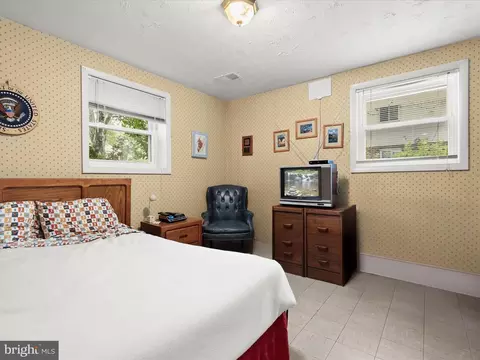 Bedroom - 7018 96th Pl, Lanham, MD 20706 photo 4 of 4