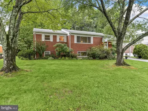 Exterior - 7018 96th Pl, Lanham, MD 20706 photo 10 of 10
