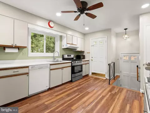 Entry Way - 7018 96th Pl, Lanham, MD 20706 photo 1 of 3