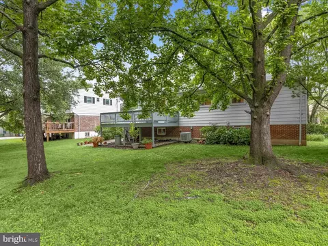 Exterior - 7018 96th Pl, Lanham, MD 20706 photo 4 of 10