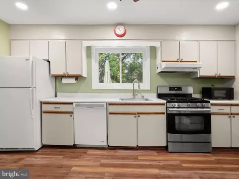 Kitchen - 7018 96th Pl, Lanham, MD 20706 photo 2 of 2