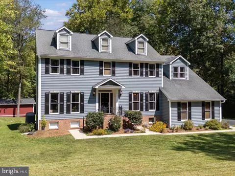 210 Queen Marie Ct, Marlboro, MD 20774